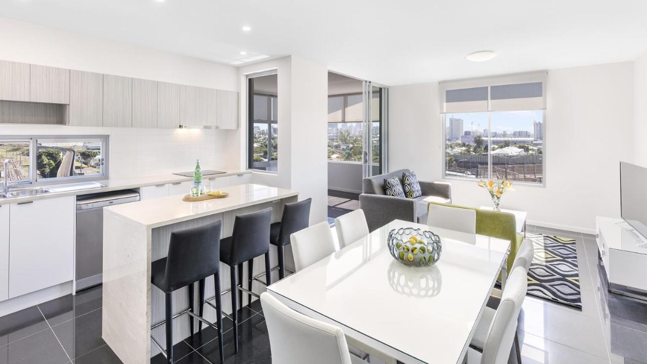 Oaks Brisbane Woolloongabba Suites Экстерьер фото