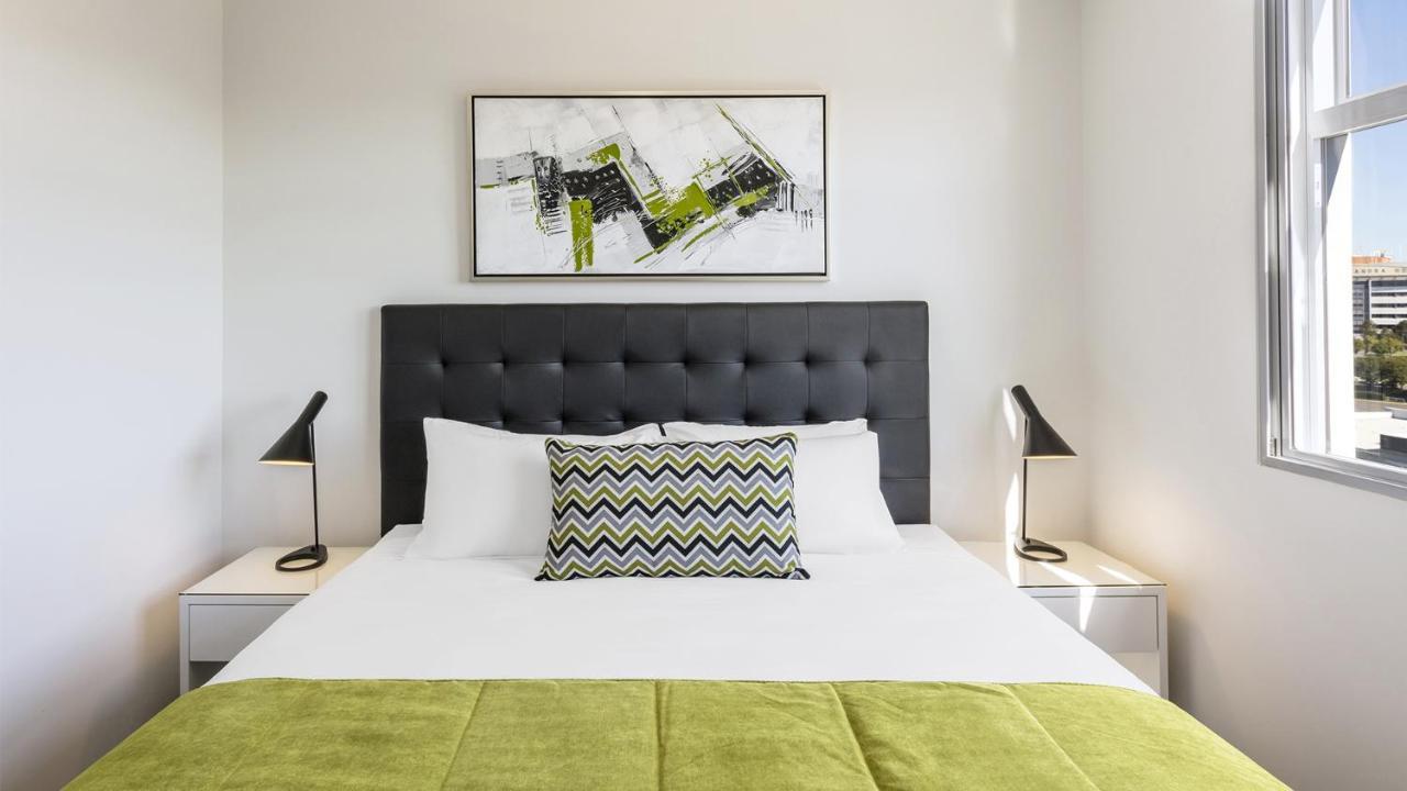 Oaks Brisbane Woolloongabba Suites Экстерьер фото