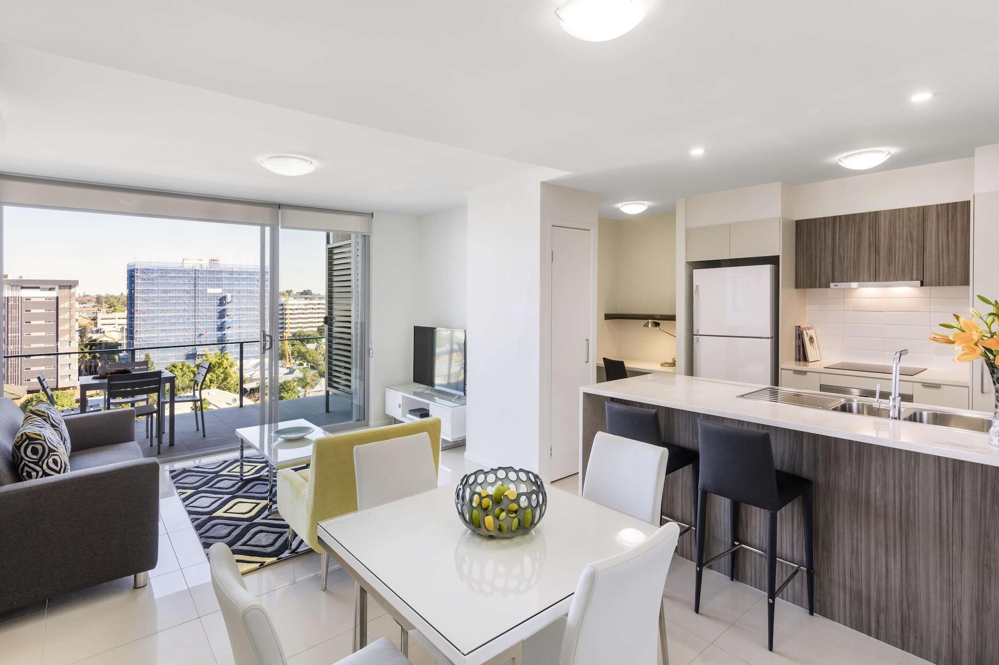 Oaks Brisbane Woolloongabba Suites Экстерьер фото
