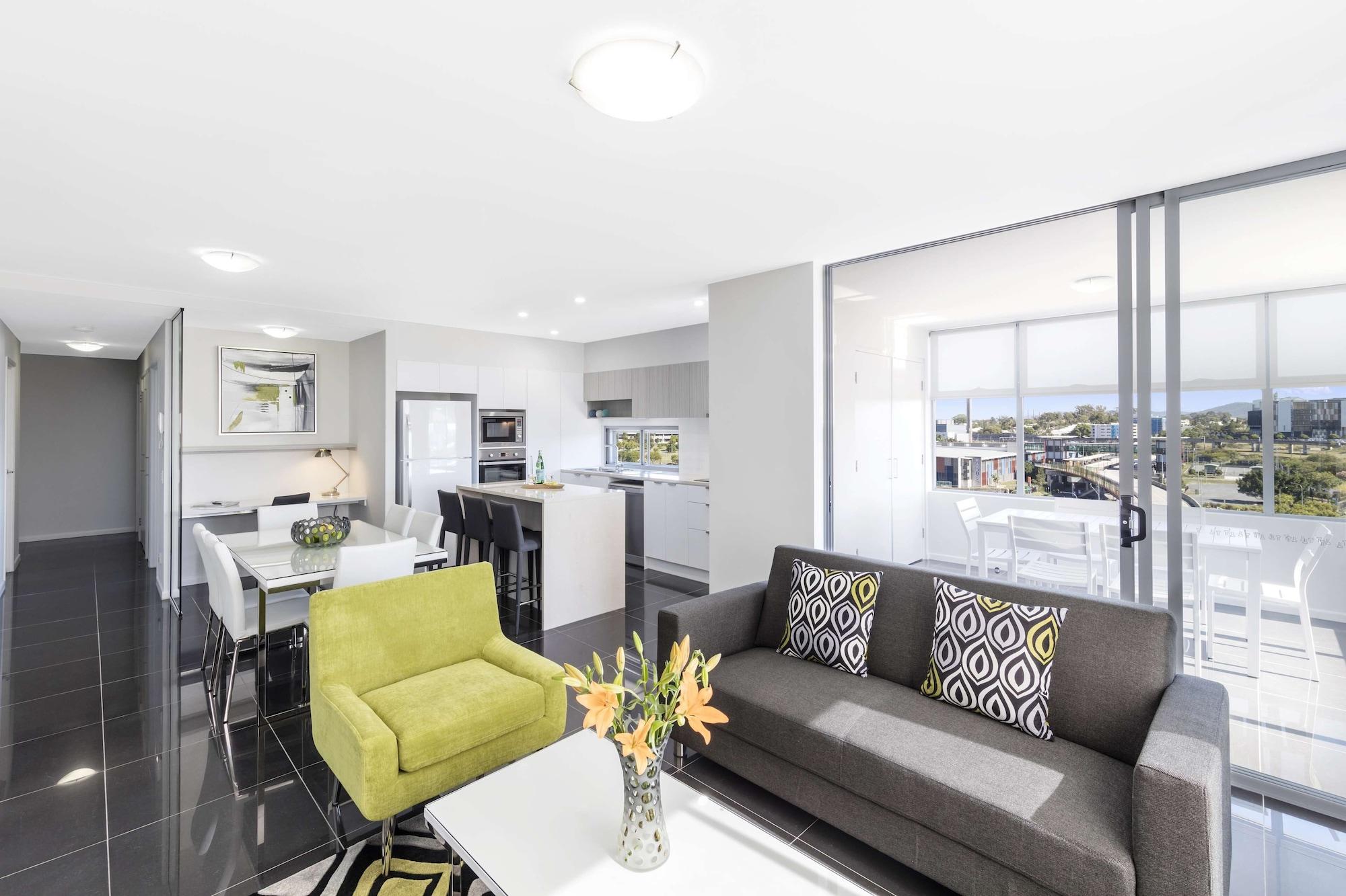 Oaks Brisbane Woolloongabba Suites Экстерьер фото