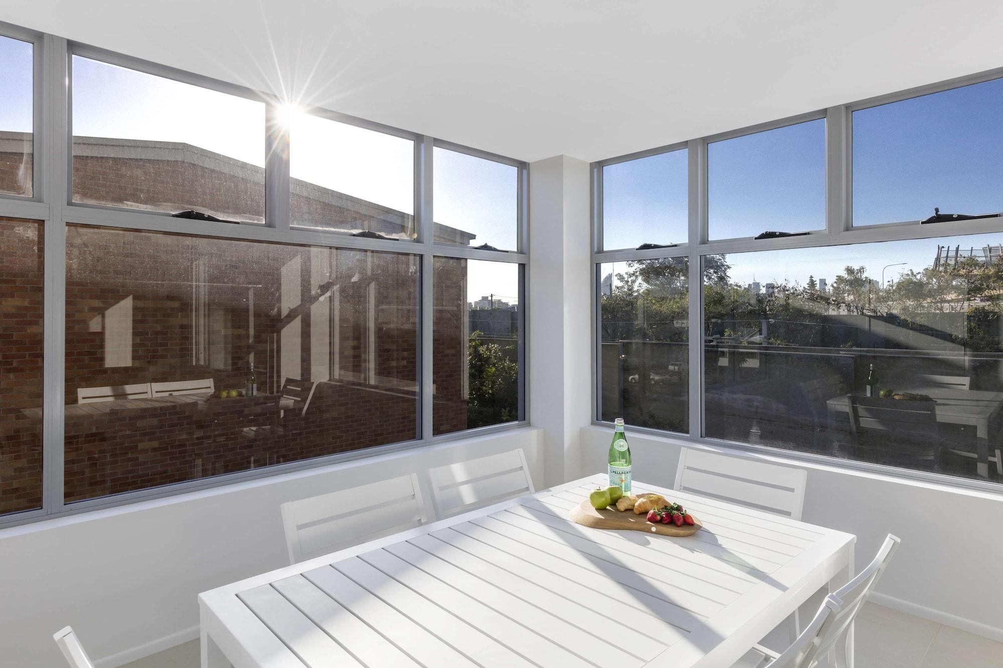 Oaks Brisbane Woolloongabba Suites Экстерьер фото