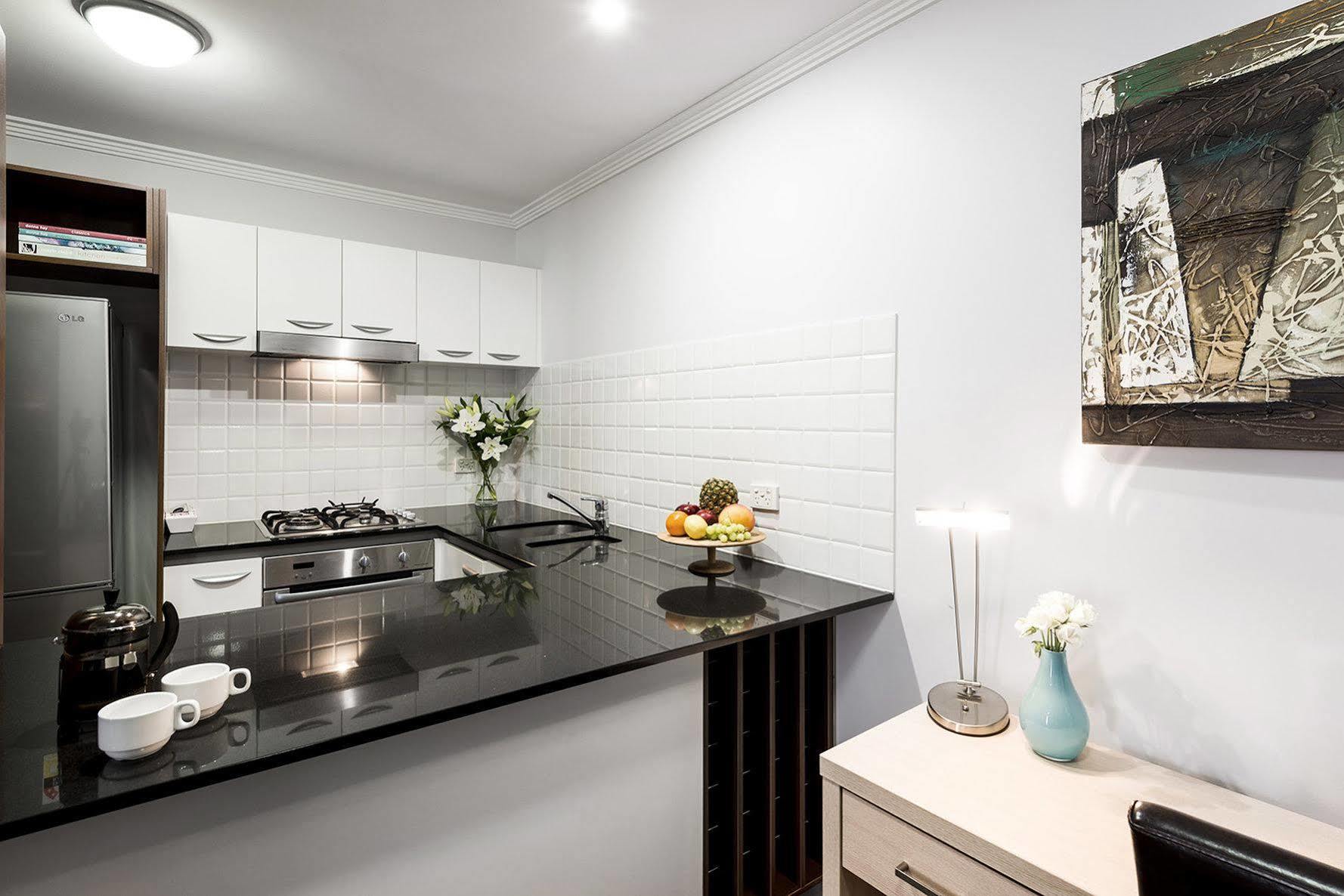 Oaks Brisbane Woolloongabba Suites Экстерьер фото