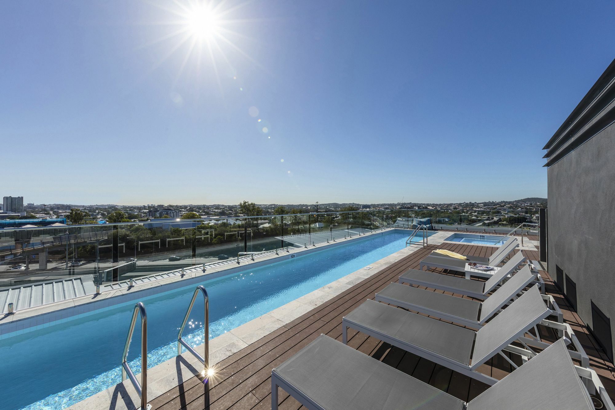 Oaks Brisbane Woolloongabba Suites Экстерьер фото